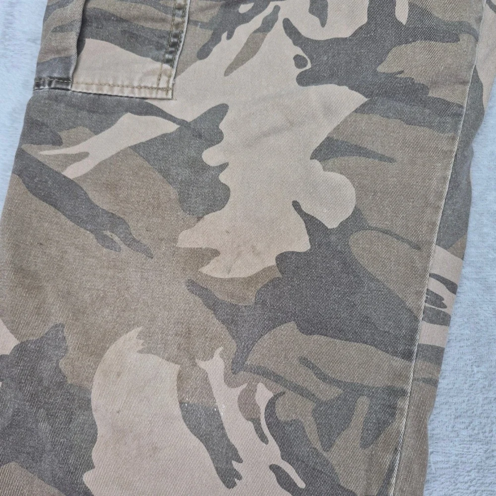 Wrangler Authentic Issue Mens 36x30 Desert Camo Cargo Pants 70LEWCG Cotton